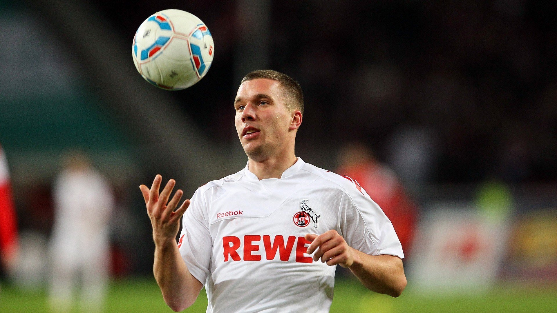 奥斯梅恩火力全开引爆跨界激情：NBA抢七大战与马德里竞技零封之战同频共振